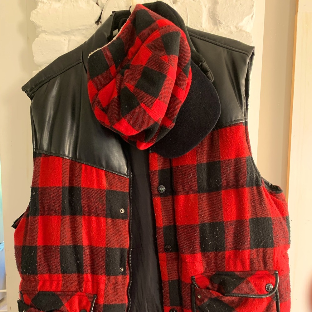 Lumberjack style black label vest